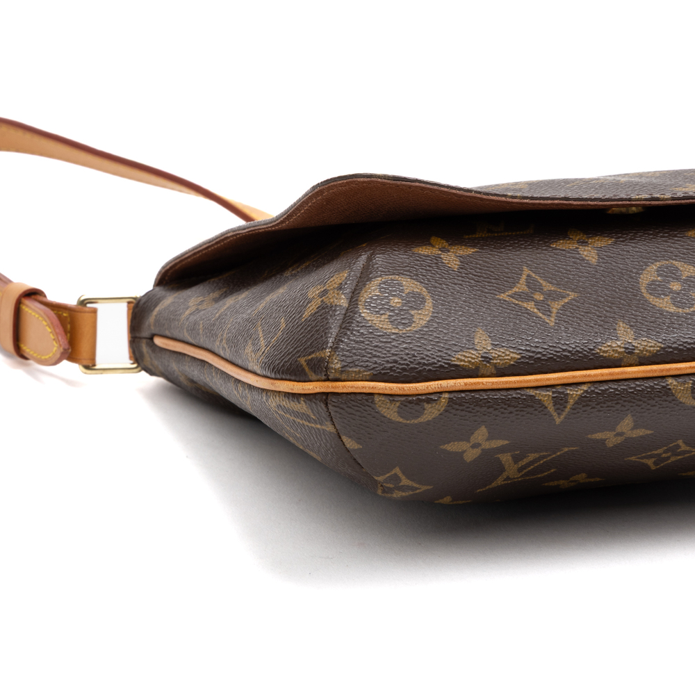 Louis Vuitton Musette Salsa - Picture 7 of 11